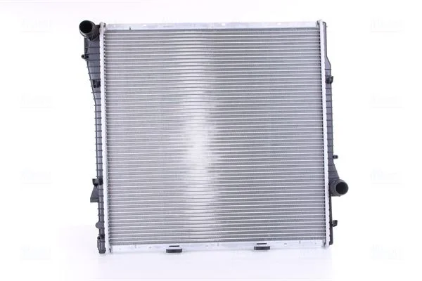 Hladilnik, hlajenje motorja NISSENS 60789A