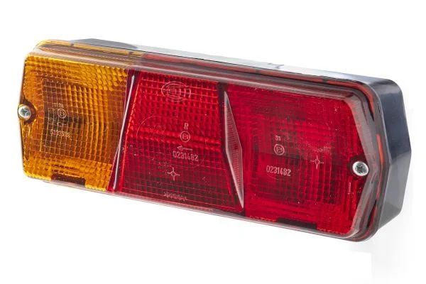 Montaža zadnje luči HELLA 2SE 001 680-291