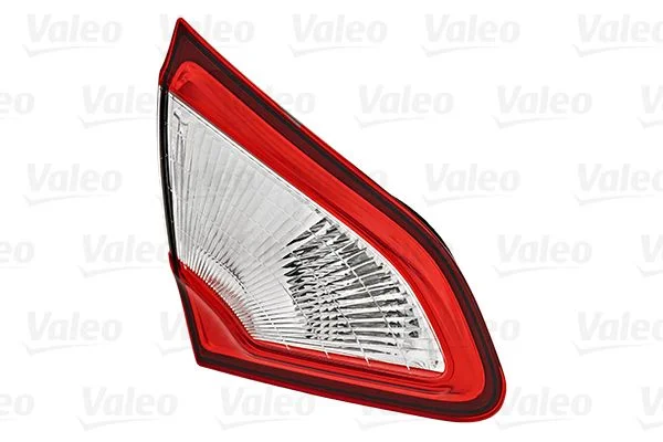 Montaža zadnje luči VALEO 044177
