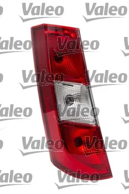 Montaža zadnje luči VALEO 044779