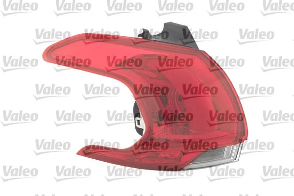 Montaža zadnje luči VALEO 045176