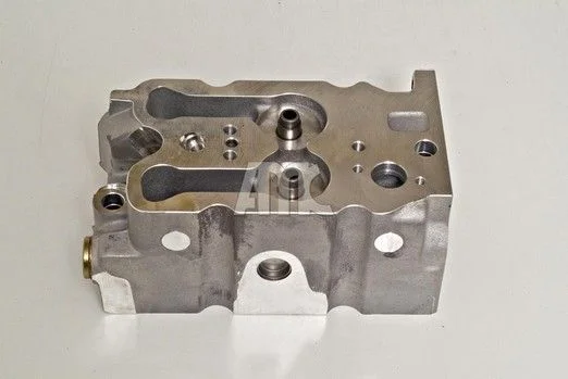 Glava cilindra AMC 908088