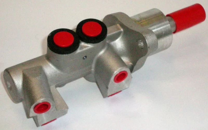 Brake Master Cylinder bosch 0 986 481 017