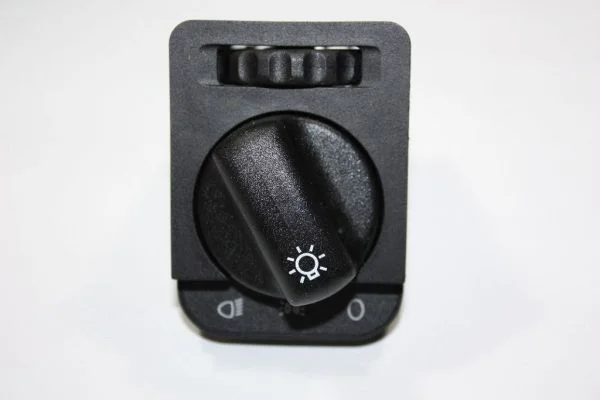 Switch, headlight AUTOMEGA 150098810