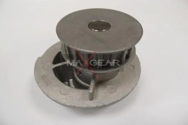 Water Pump, engine cooling MAXGEAR 47-0124