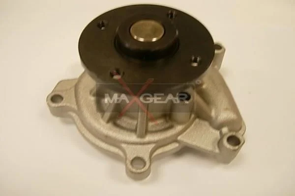 Water Pump, engine cooling MAXGEAR 47-0172