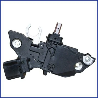 Regulator alternatorja HITACHI 130617