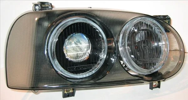 Komplet žarometov TYC 20-5797-08-20