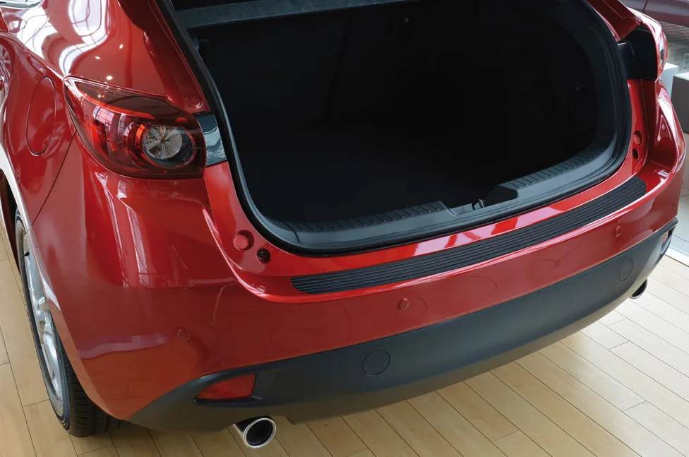 Universal rubbery rear bumper protector (100 x 6 cm) AVISA 2/29010