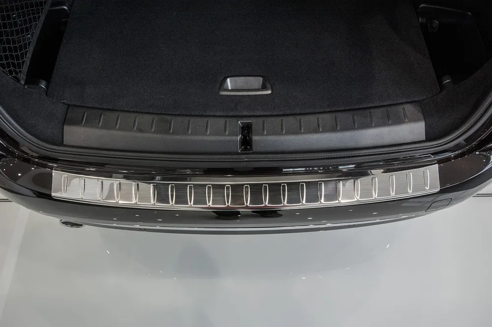 Galinio buferio apsauga BMW 2 Gran Tourer 2015-2022 (sidabrinis satinas) AVISA 2/35087