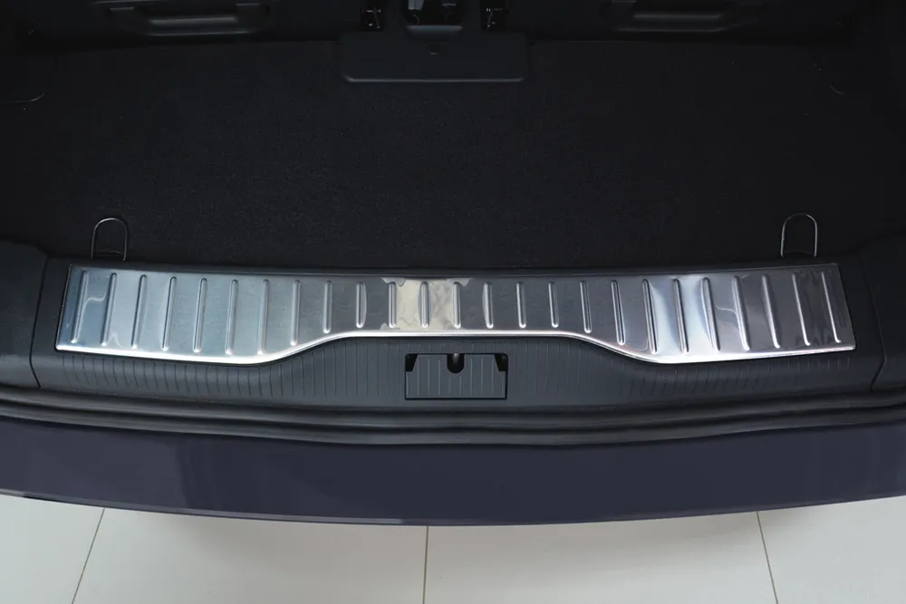 Rear bumper protector OPEL ZAFIRA B 2010-> (silver satine) AVISA 2/35313