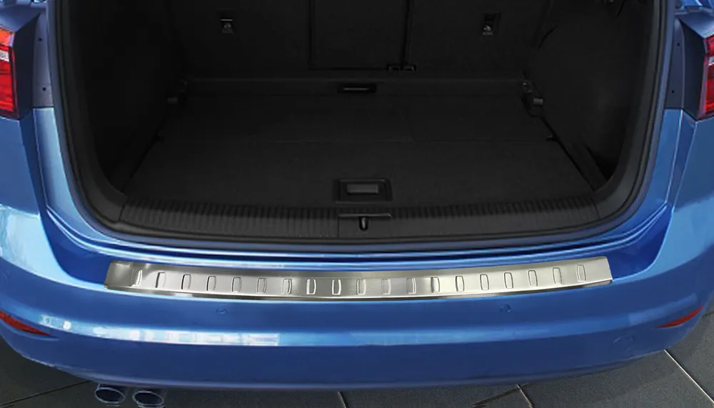 Galinio buferio apsauga VOLKSWAGEN GOLF PLUS VI 5d 2009- 11.2012 (sidabrinis satinas) AVISA 2/35389