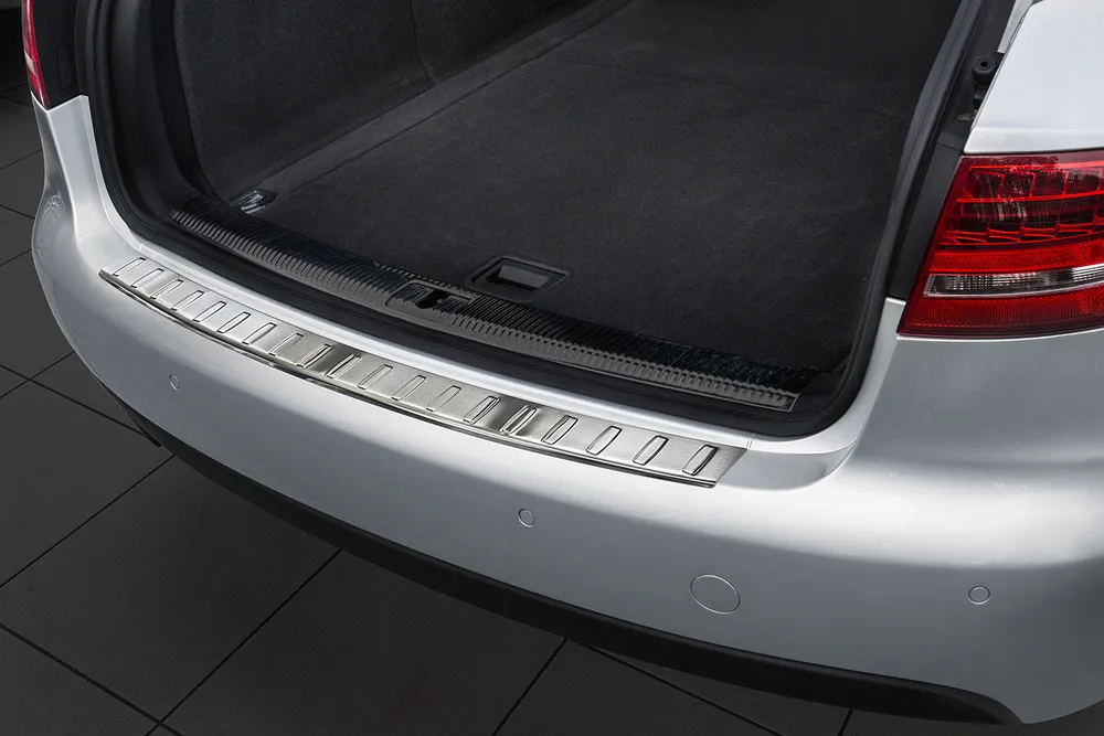 Rear bumper protector AUDI A4 B8 8 K5 Avant 2008-2012 (silver satine) AVISA 2/35504