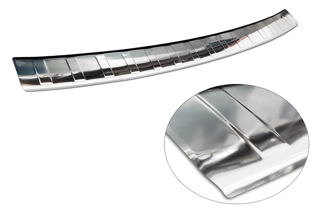 Rear bumper protector SKODA OCTAVIA IV liftback 2019-2024 FL 2024-> (silver satine) AVISA 2/35561