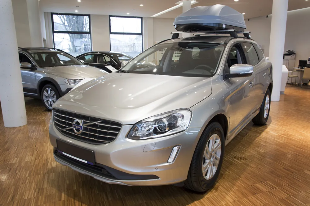 Rear bumper protector VOLVO XC60 2013-2017 (silver satine) AVISA 2/35582