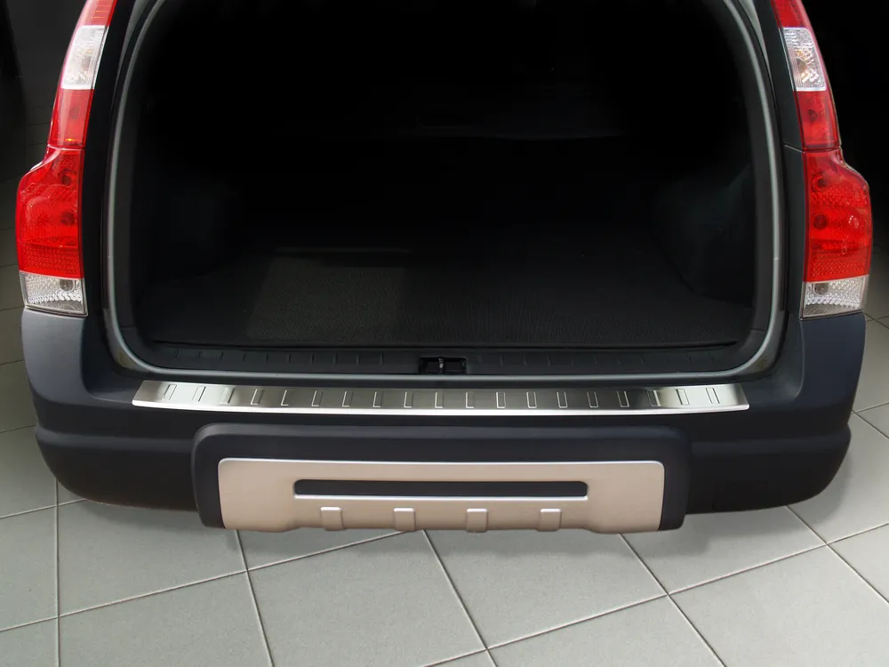 Rear bumper protector VOLVO XC70 I 2004-2007 (silver satine) AVISA 2/35720