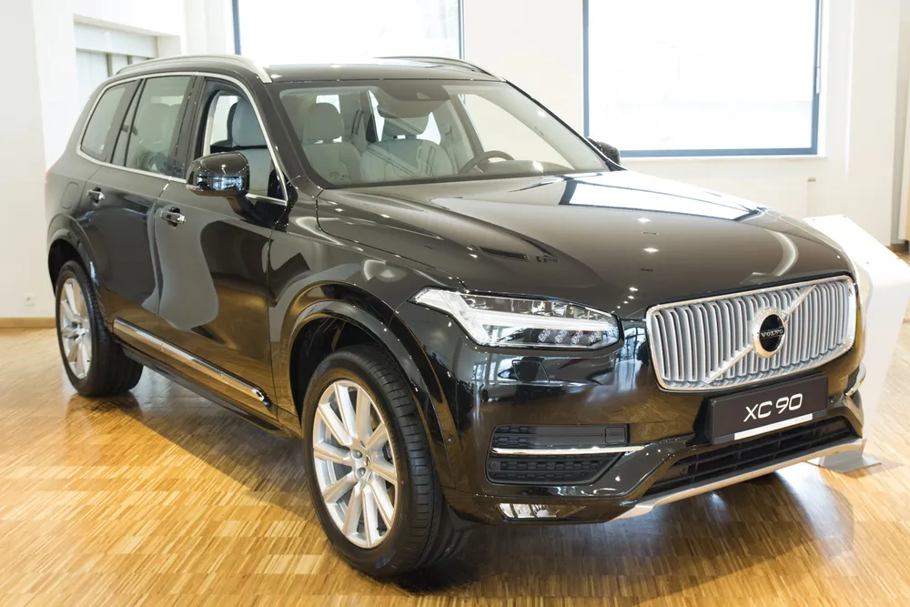 Galinio buferio apsauga VOLVO XC90 II 2015-2019 FL.2019-2024 FL.2024-> NEW DESIGN (sidabrinis satinas) AVISA 2/35728