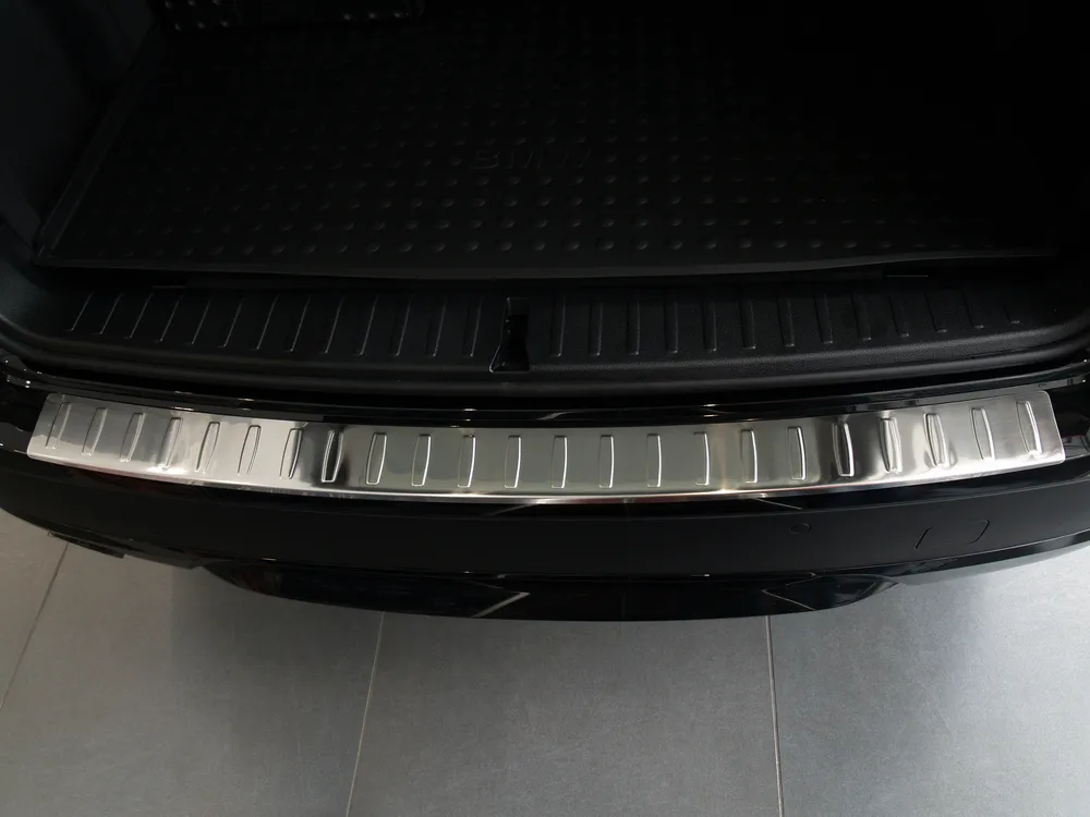 Galinio buferio apsauga BMW X3 F25 / M-sport 2010-2014 (sidabrinis satinas) AVISA 2/35740