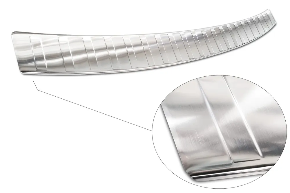 Rear bumper protector TOYOTA RAV4 III 2005-2008, FL2008-2012 (silver satine) AVISA 2/35766