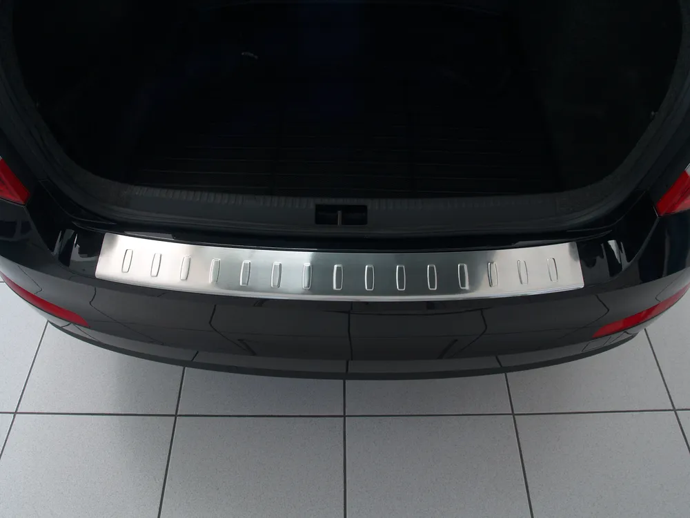 Rear bumper protector SKODA OCTAVIA III liftback 2013-2016, FL2016-2019 (silver satine) AVISA 2/35770