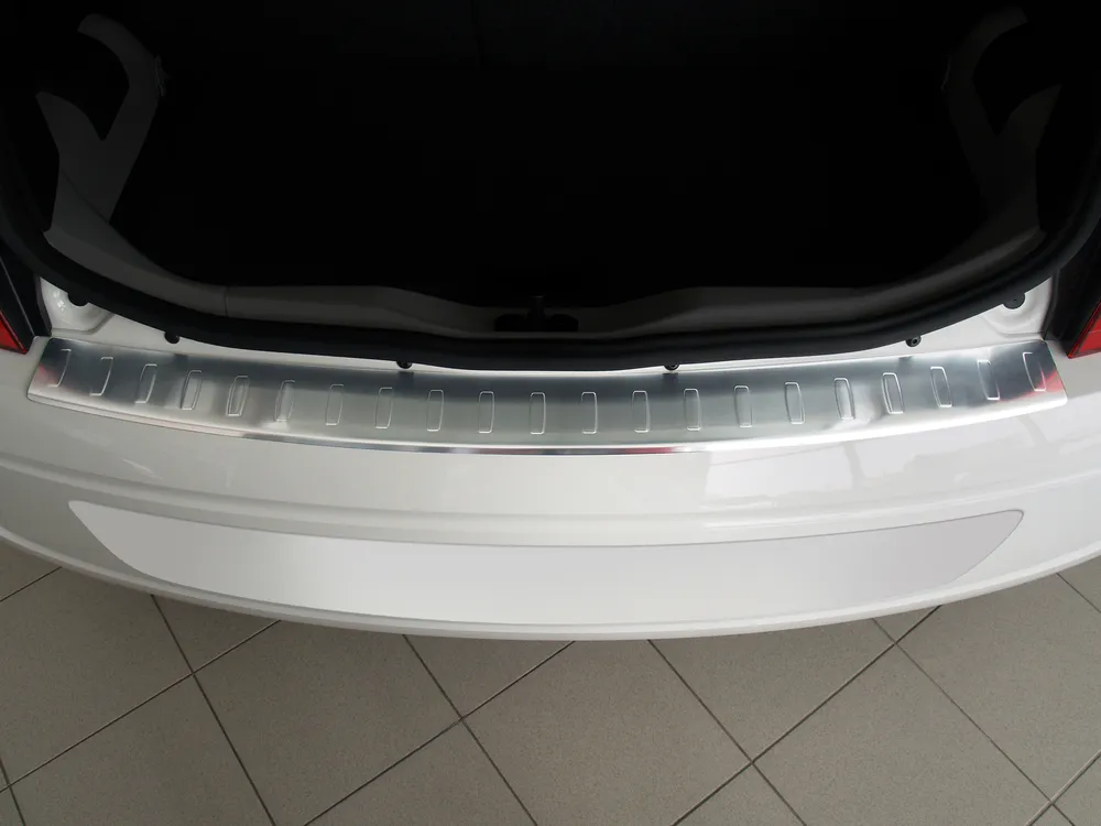 Galinio buferio apsauga VOLKSWAGEN UP hatchback 3D/5D 2012-2016, FL2016-> (sidabrinis satinas) AVISA 2/35780