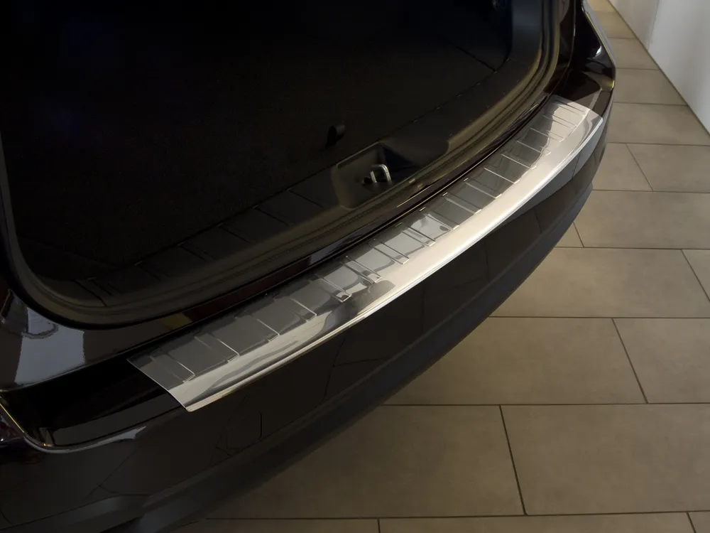 Rear bumper protector SUBARU FORESTER IV 2012-2015, FL2015-2018 (silver satine) AVISA 2/35800
