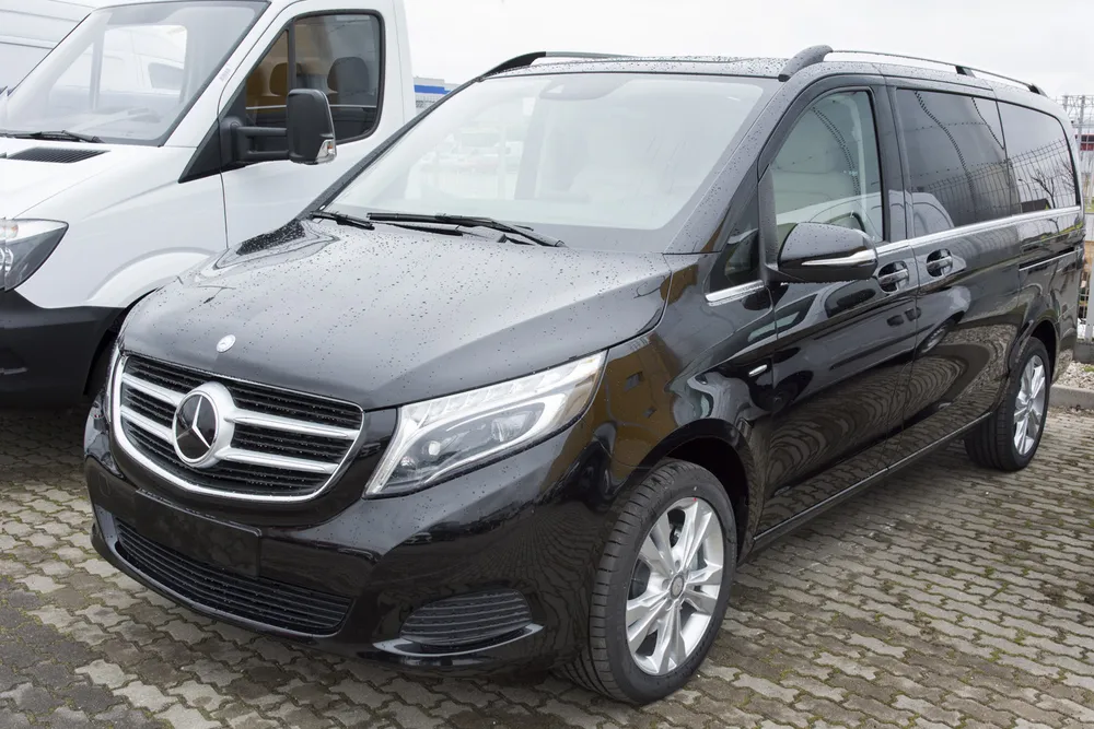 Galinio buferio apsauga MERCEDES V Class W447 / VITO III / Marco Polo 2014-2019, FL2019-2024, FL 2024-> (the version with two rear doors and the version with trunk opening upwards) (sidabrinis satinas) AVISA 2/35818