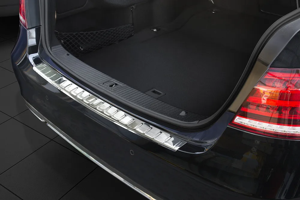 Rear bumper protector MERCEDES E Class W212 Limousine FL2013-2016 (silver satine) AVISA 2/35827