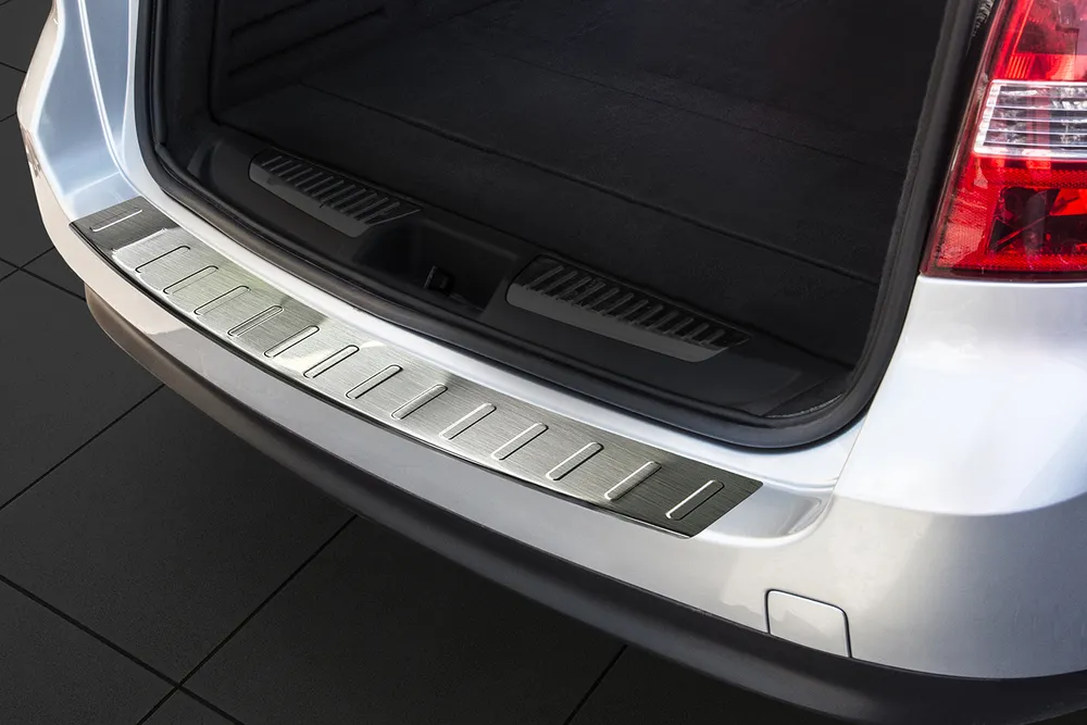 Rear bumper protector RENAULT LAGUNA III combi 2008-2015 (silver satine) AVISA 2/35952
