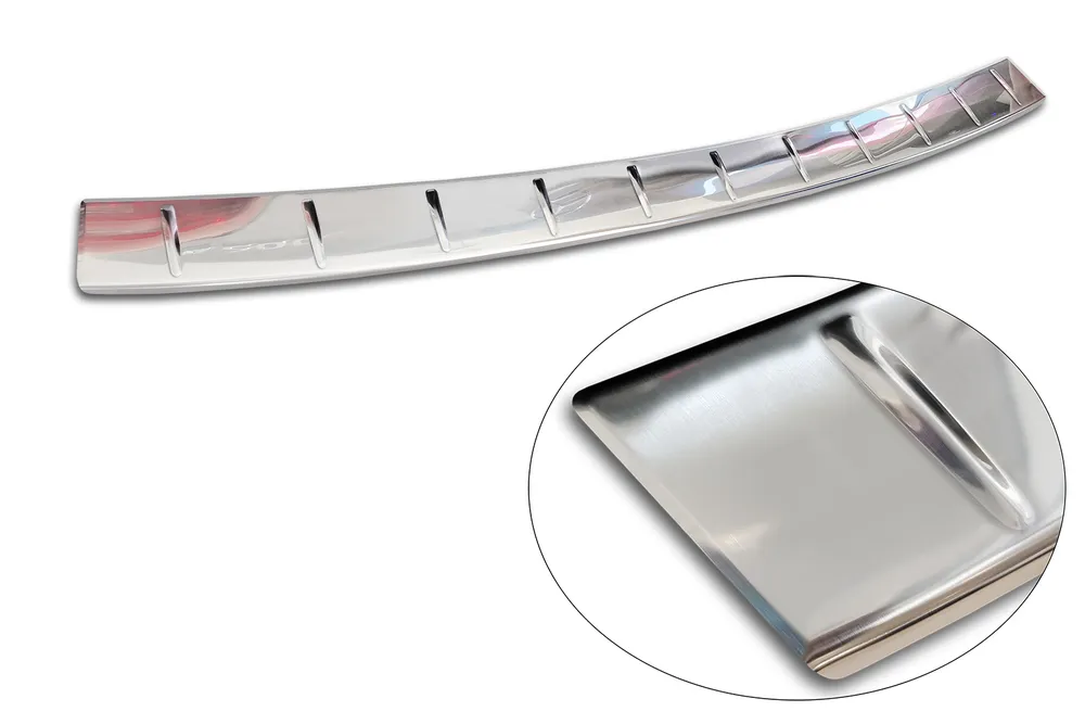Rear bumper protector MERCEDES GLE II W167 FL 2023-> (doesn't fit to AMG LINE) (silver satine) AVISA 2/35981