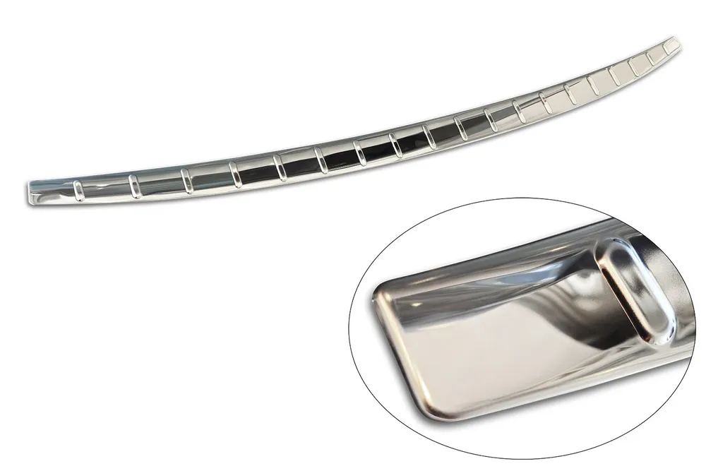 Rear bumper protector AUDI Q5 III 2024-> (silver mirror) AVISA 2/38055