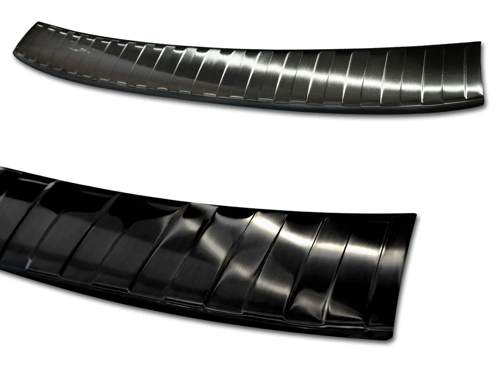 Rear bumper protector SKODA KAROQ crossover / Sportline 2017-2022 / SKODA KAROQ CLEVER 2020-2022 (black) AVISA 2/45195