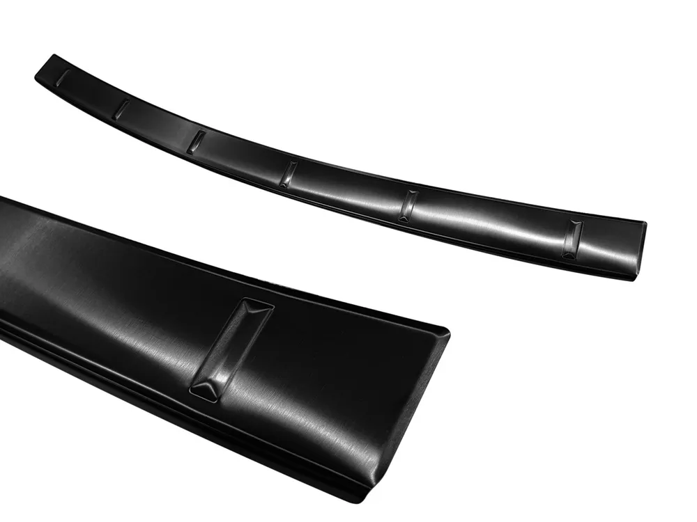 Rear bumper protector MERCEDES GLE II W167 2019->2023 / MERCEDES GLE II W167 AMG LINE FL 2023 - / MERCEDES AMG GLE II 53 AMG 2019-> (black) AVISA 2/45218