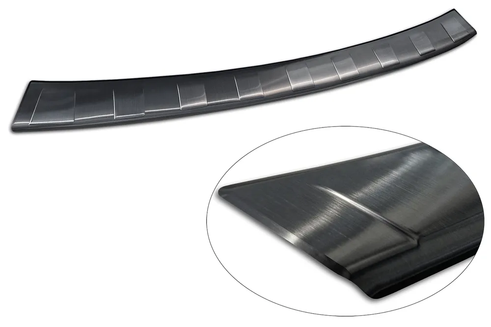 Rear bumper protector FORD TOURNEO COURIER II 2023-> (fits to both versions: twin door and tailgate) / FORD TRANSIT COURIER II 2023-> (fits to both versions: twin door and tailgate) (black) AVISA 2/45303