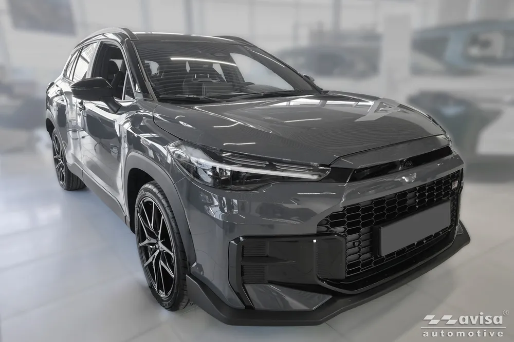Bagažinės dangčio apsauginė juosta TOYOTA COROLLA Cross (XG1TJ) 2022-2025, FL 2025-> (juodas veidrodinis) AVISA 2/51206