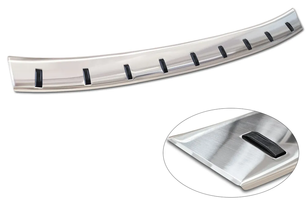 Rear bumper protector SKODA KAROQ FL2022-> / Sportline FL 2022-> (silver satine) AVISA 2/52049
