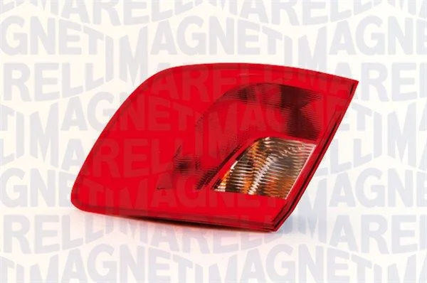 Montaža zadnje luči MAGNETI MARELLI 714000028521