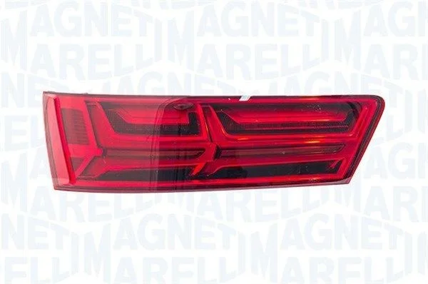 Montaža zadnje luči MAGNETI MARELLI 714020900702