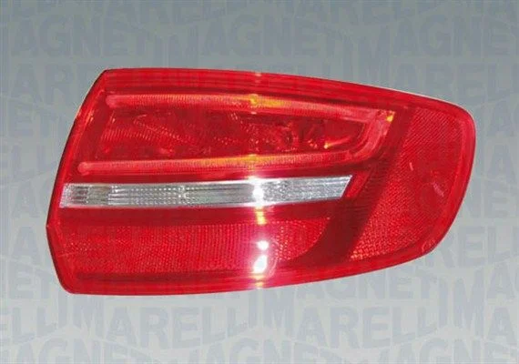 Montaža zadnje luči MAGNETI MARELLI 714021930702