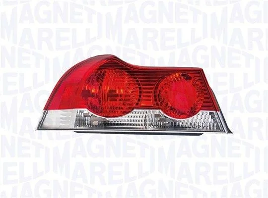Montaža zadnje luči MAGNETI MARELLI 714027731705