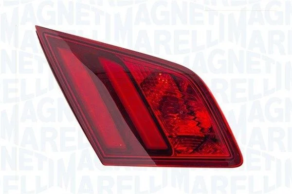 Montaža zadnje luči MAGNETI MARELLI 714081260701